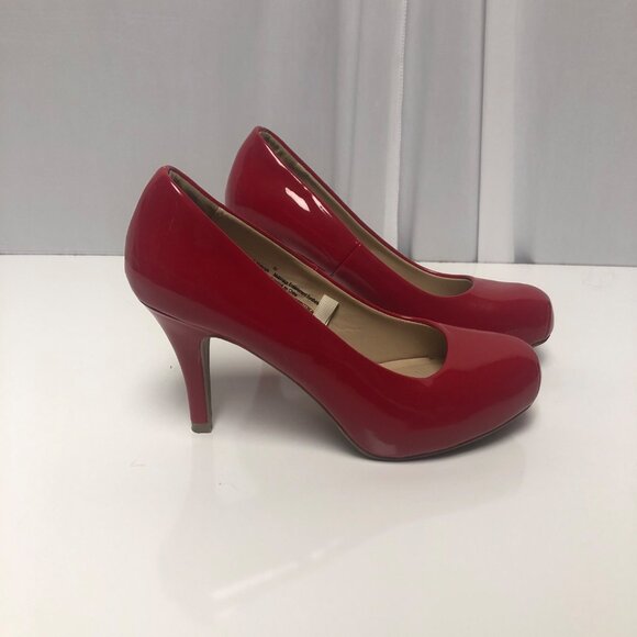 Mossimo Red Patent Leather Look Pumps Womens Size 6.5 High Heel Shoes Holiday - Picture 1 of 6